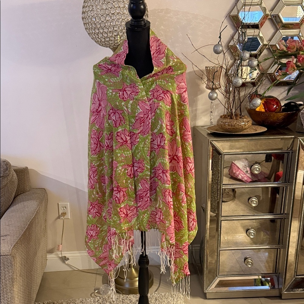 Lilly Pulitzer Pink and Green Floral Throw 75*28”